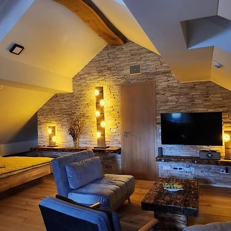 Krasny Apartman Refrino Янске-Лазне Екстер'єр фото